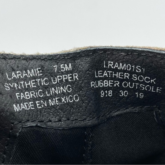 Steve Madden Laramie Snakeskin Booties Women’s Size 7.5 Block Heel Back Zip Goth - Picture 7 of 7